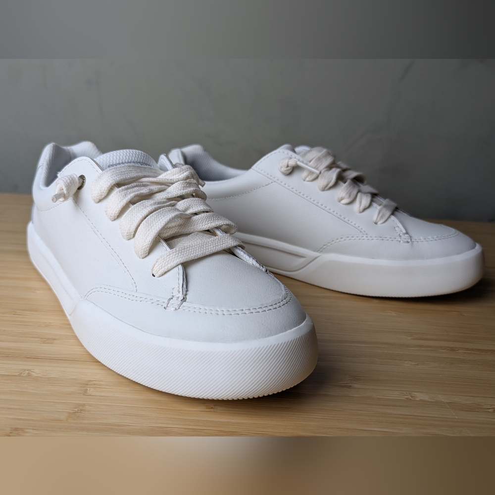 White laced Sperry Top Siders (new